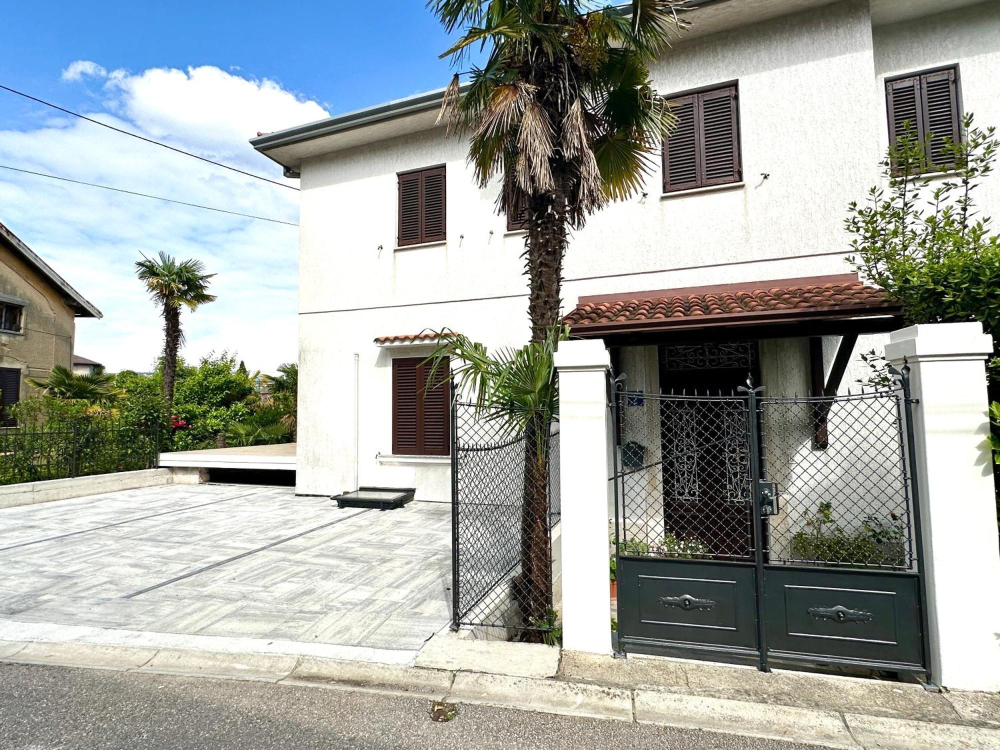 Apartments Villa Ida Опатия Екстериор снимка