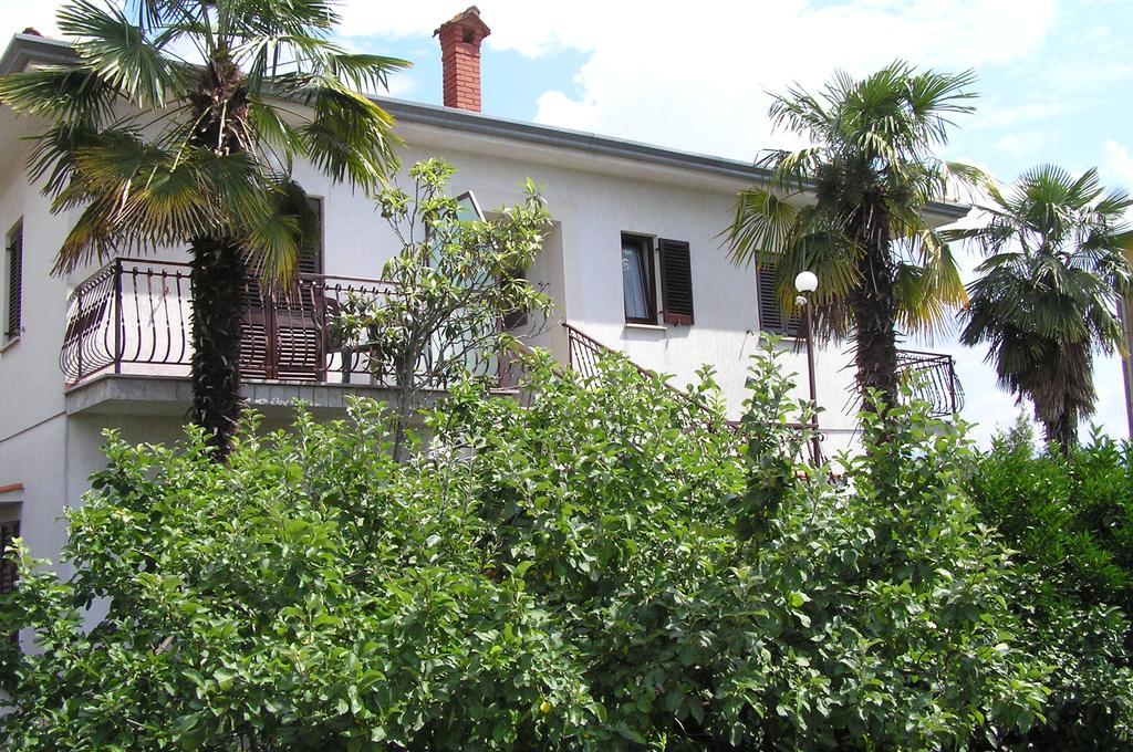 Apartments Villa Ida Опатия Екстериор снимка